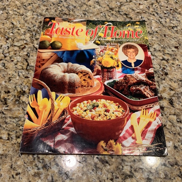 Vintage Taste of Home April 1995 Cooking Magazine - Picture 1 of 2